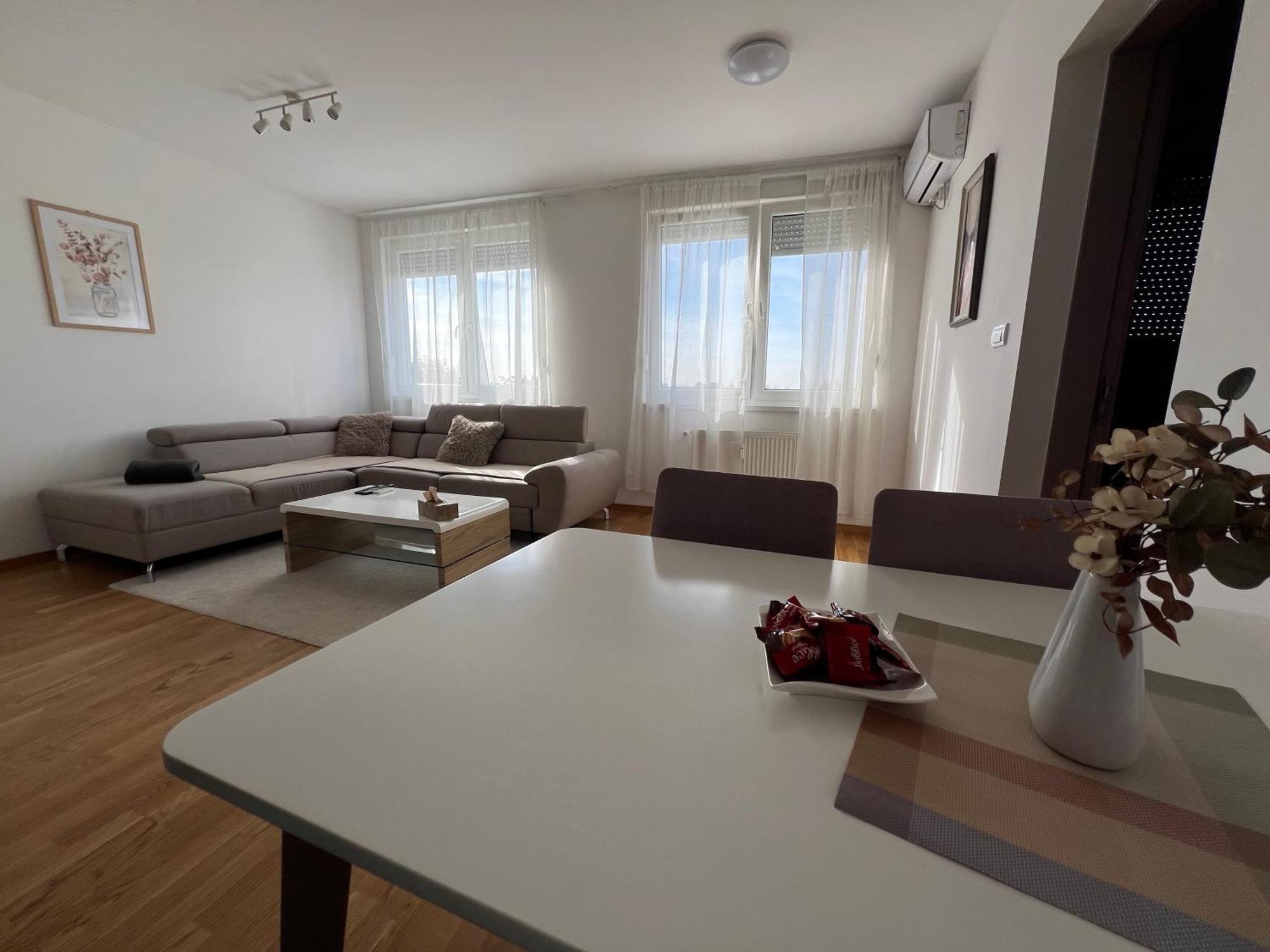 Cozy Apartment Anna Subotica Ngoại thất bức ảnh